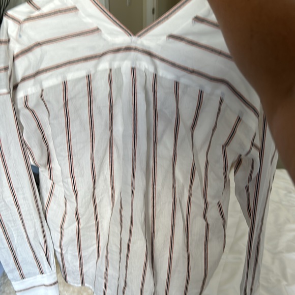 VINCE
TEXTURED STRIPE PULLOVER - OFF
WHITE - Picture 11 of 13